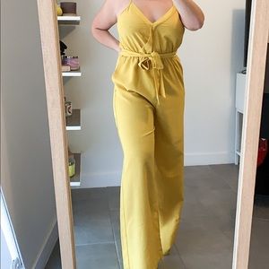 Long, yellow Jumpsuit